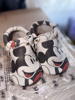Baby shoes