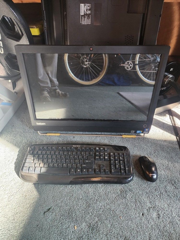 Lenovo M90z All In One Computer 