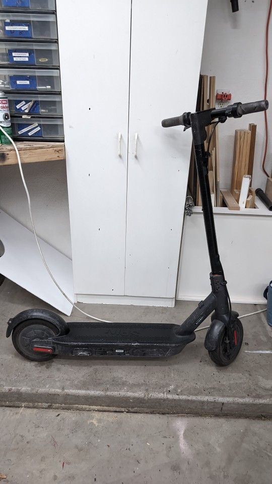 Segway Ninebot Scooter