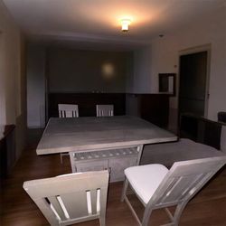Full chair set + table