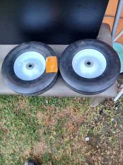 Tires for dolly