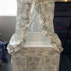 New Baby Bassinet With Underneath Storage
