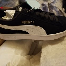 Black Suede PUMAS