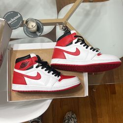 Jordan 1 University Reds
