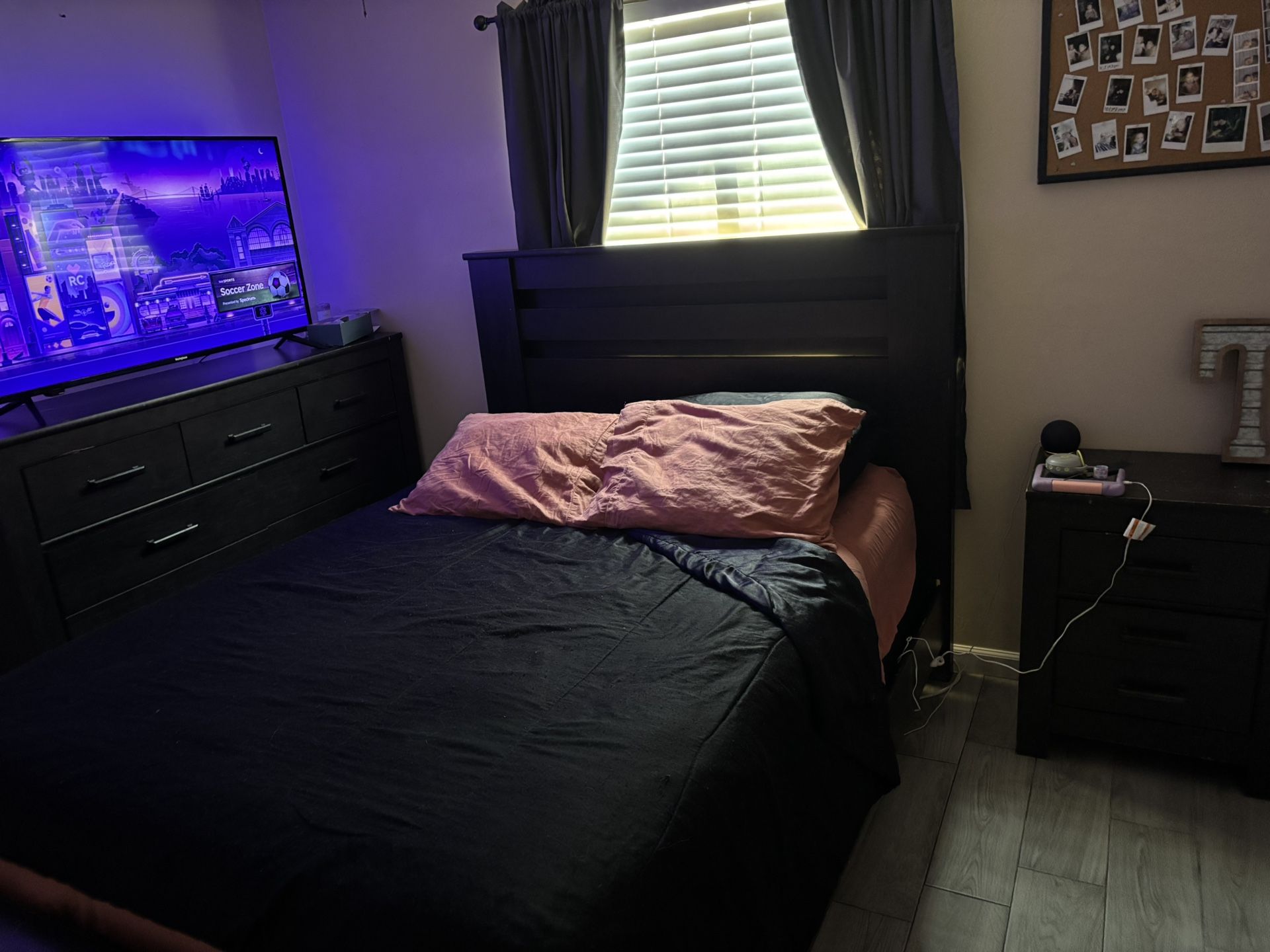 BEDROOM SET