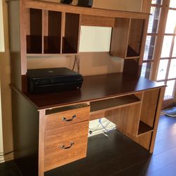 Free Desk With Hutch