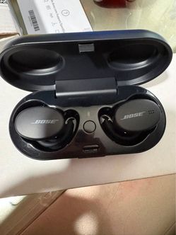 Bose Wireless Earbuds with Charging Case