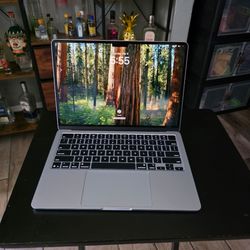 APPLE MACBOOK AIR 2025 (M4 CHIP)