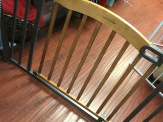 Pets gate opening up to 60 inches wide adjustable 36 inches high New