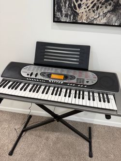 Casio piano with stand