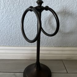 Bronze Colored Countertop Towel Holder