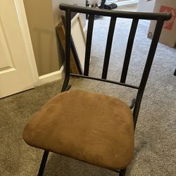 Set of (4) Folding Chairs