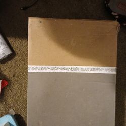 Nike Size 6.5Y Boys Lebron 18 CW2760-006 Black Basketball Shoes Sneakers EUC