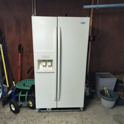 Whirlpool Refrigerator 