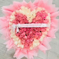 100 Rose Heart Ramo Buchon 