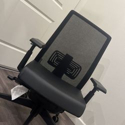 Black Haworth Vary Chair  Thumbnail
