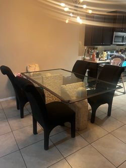 Dining Table & Chair Set