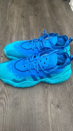 Trae Young basketball shoes size 11