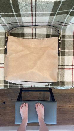 Elegant Cream Women's Bag