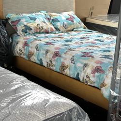 Solid  Wood Full Bed