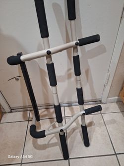 Gym Bar - Hang between Door POST