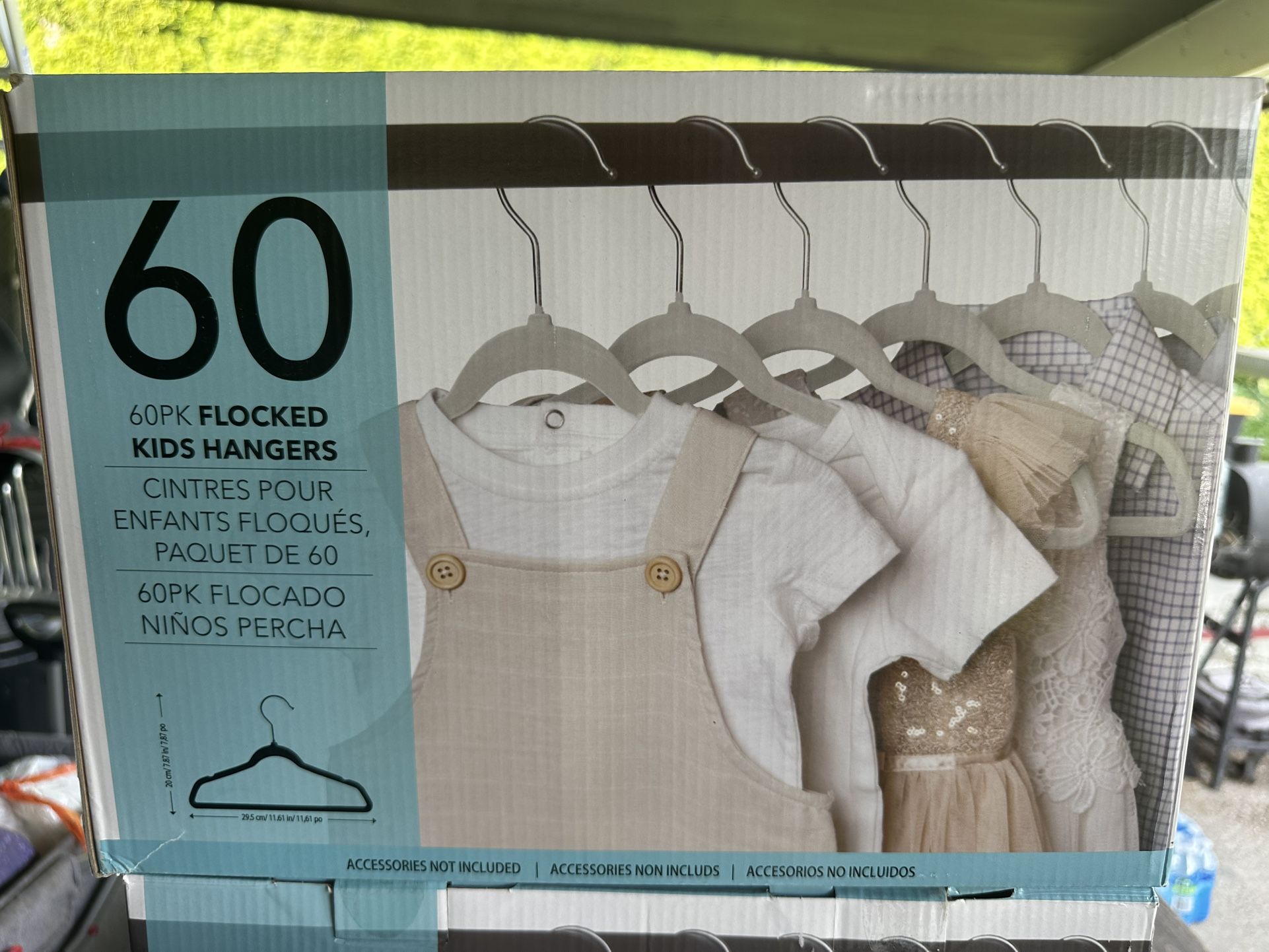 60 Pack kids velvet hangers