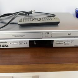 VHS DVD Combo Player 