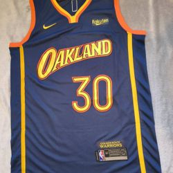 Stephen Curry Golden State Warrior Jersey Size XL L 