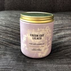 🍃 Fresh Cut Lilacs Single Wick Candle