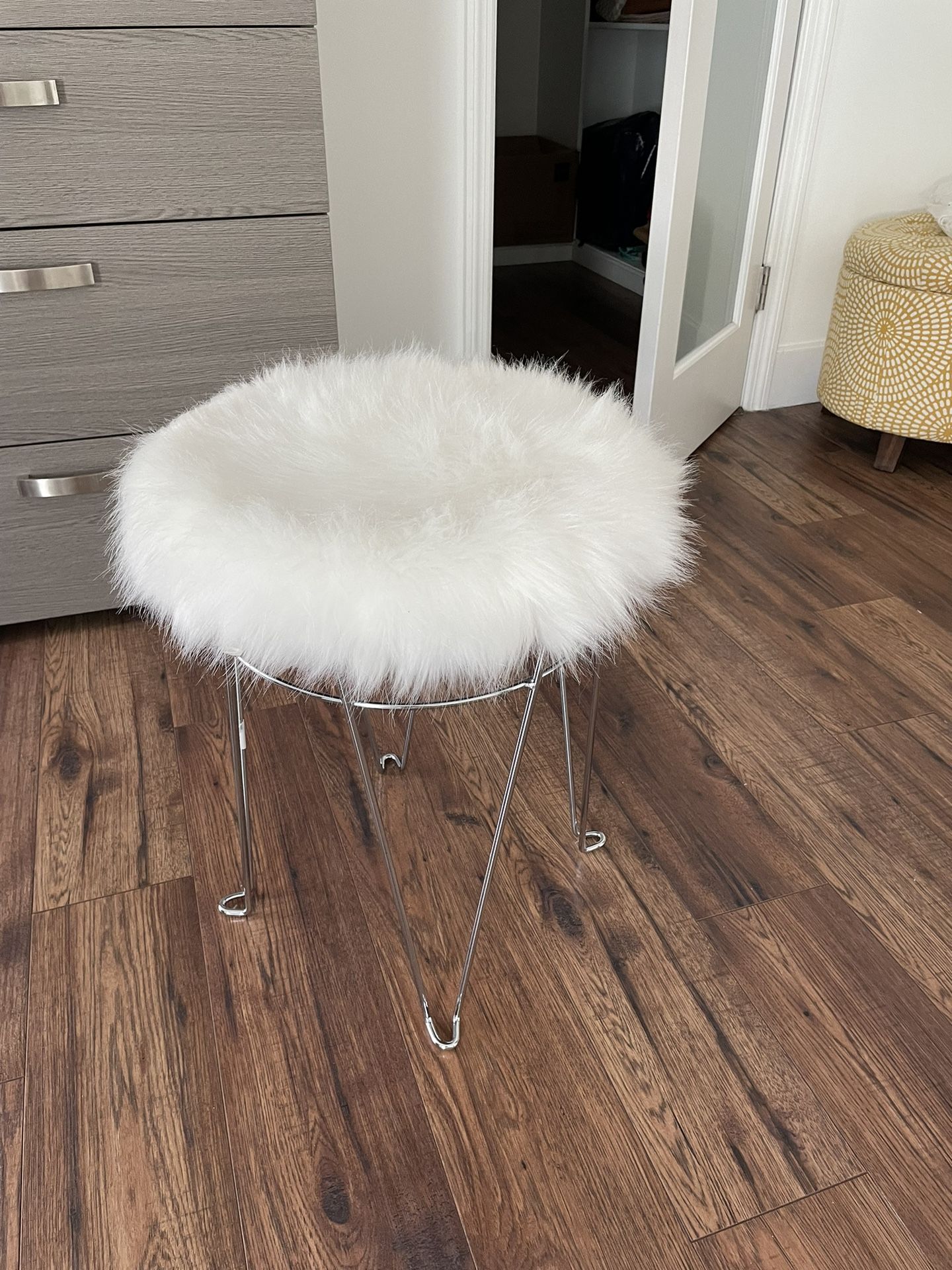 Fur Decorative Seat