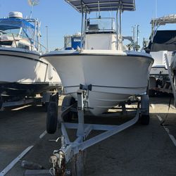 2002 Center Console Trophy Pro 