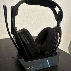 Astro A50 Wireless Headset With Dock Station For PC/Xbox