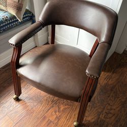 Set of 4 Dinning Chairs With Wheels 