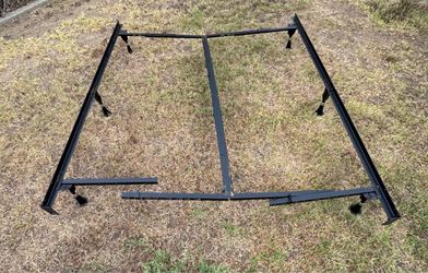 Adjustable bed frame (Double or queen)