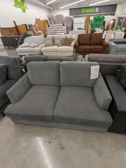 LoveSeat*