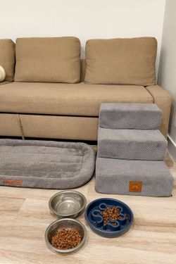 Pet Essentials Set – Steps, Bed, Bowls & Slow Feeder