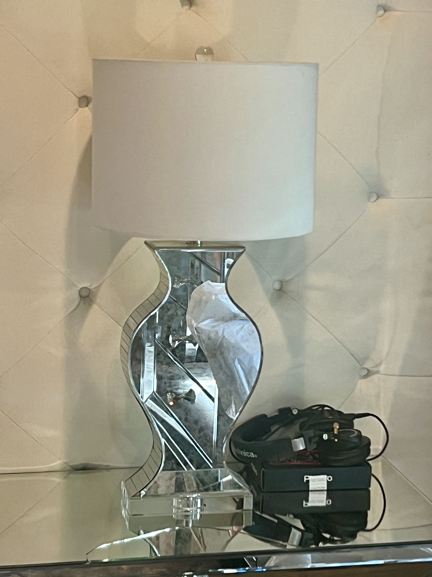 Set Of 2 Mirrored Table Guitar Shaped Lamps