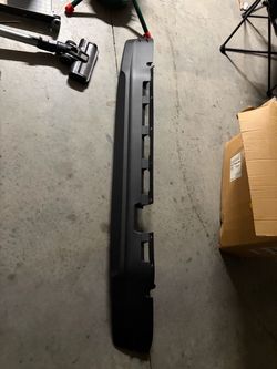 2022 SR-5 front bumper lip OEM