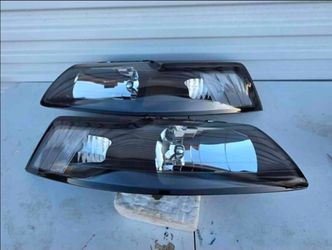 99-04 Ford Mustang Headlights Luces Micas Calaveras Faros Faroles Focos
Headlamps