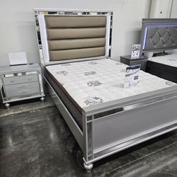 Brand New 4 Pcs Bedroom Set Queen W/ LED LIGHT ON HEADBOARD & MIRROR $1099