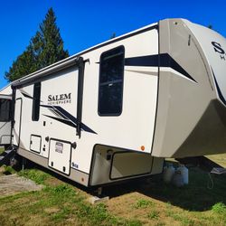 2022 Forest River Salem Fifth Wheel