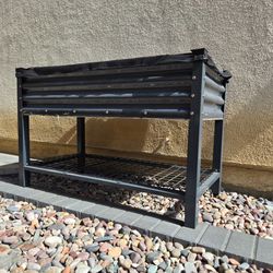 Raised Garden Bed / outdoor planters