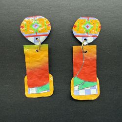 Aretes/Earrings - Recycled Material made by Artisan Chicana Artist