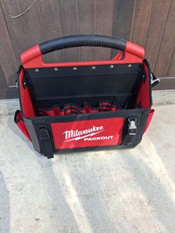 Milwaukee bag 15in new