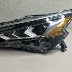  2019 - 2023 Nissan Altima LED Headlight (Left/Driver). OEM 