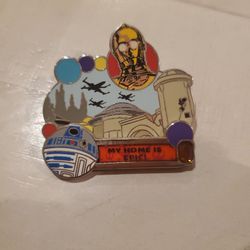 Star Wars R2D2 C3PO Pin Badge 4.5cm Limited 1500 Disney Galaxy's Edge