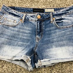 Aeropostale Distressed Midi Denim Jean Shorts size 10