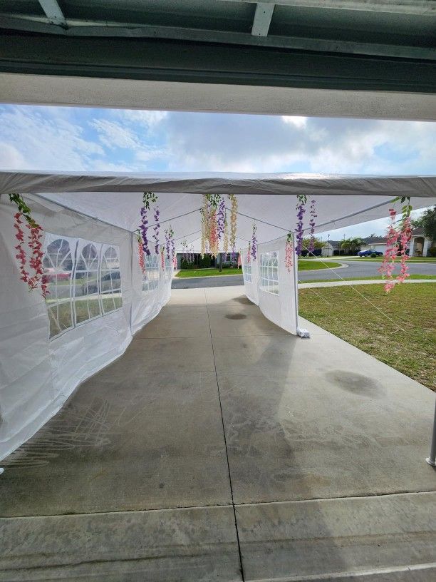 Huge 10x20 Tent Wedding Party Graduation Event Barbecue All removable side walls windows 175 Ea. Or 2 for 300 Weather strong💪🏼UV Sun🌞 Rain ☔💨