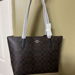 Coach Zip Tote Bag In Signature Canvas 