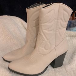 Wild Fable Women’s Boots Size 8.5